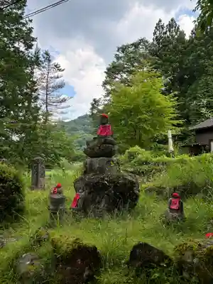 慈雲寺（並び地蔵　化け地蔵）(栃木県)