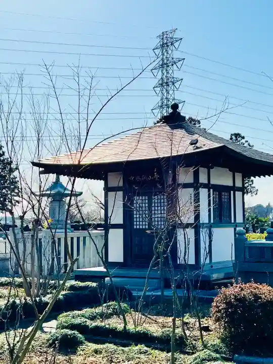 永光寺(牡丹不動尊) の{uncategorized: "未分類", other: "その他", undefined: "問題あり", building: "その他建物", grave: "お墓", sacred_gate: "鳥居", guardian: "狛犬", statue: "像", buddha: "仏像", history: "歴史", nature: "自然", garden: "庭園", animal: "動物", pagoda: "塔", temizu: "手水舎", mountain_gate: "山門・神門", sanctuary: "本殿・本堂", subordinate: "末社・摂社", art: "芸術", scenery: "景色", jizo: "地蔵", ema: "絵馬", goshuin: "御朱印", omikuji: "おみくじ", items: "授与品その他", amulet: "お守り", goshuincho: "御朱印帳", eats: "食事", festival: "お祭り", votive_dance: "神楽", shichigosan: "七五三参", wedding: "結婚式", experience: "体験その他", initially: "初詣", around: "周辺", anti_infection: "感染症対策"}
