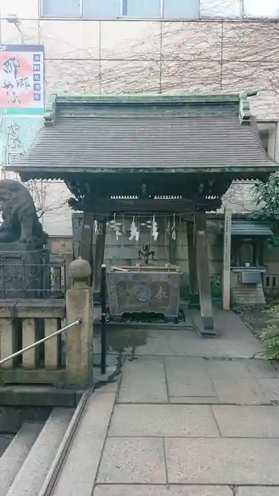 高山稲荷神社(旧鎮座地)の手水舎