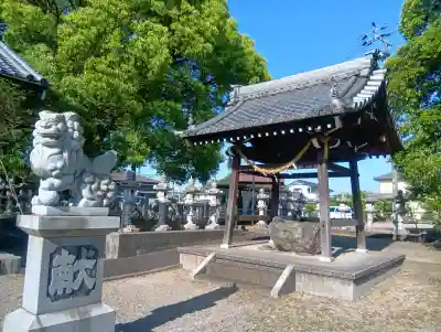 春日神社(上戸町)の{uncategorized: "未分類", other: "その他", undefined: "問題あり", building: "その他建物", grave: "お墓", sacred_gate: "鳥居", guardian: "狛犬", statue: "像", buddha: "仏像", history: "歴史", nature: "自然", garden: "庭園", animal: "動物", pagoda: "塔", temizu: "手水舎", mountain_gate: "山門・神門", sanctuary: "本殿・本堂", subordinate: "末社・摂社", art: "芸術", scenery: "景色", jizo: "地蔵", ema: "絵馬", goshuin: "御朱印", omikuji: "おみくじ", items: "授与品その他", amulet: "お守り", goshuincho: "御朱印帳", eats: "食事", festival: "お祭り", votive_dance: "神楽", shichigosan: "七五三参", wedding: "結婚式", experience: "体験その他", initially: "初詣", around: "周辺", anti_infection: "感染症対策"}