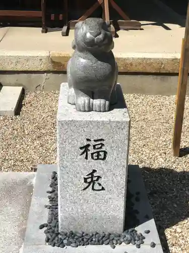 三輪神社の狛犬