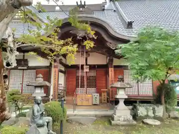 薬王寺の本殿・本堂