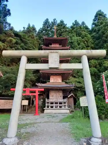 酒吞童子神社の鳥居