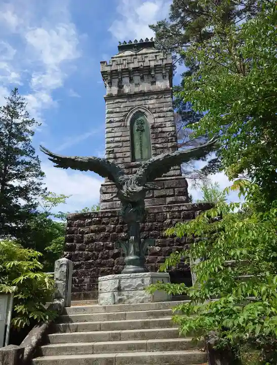 宮城縣護國神社の塔