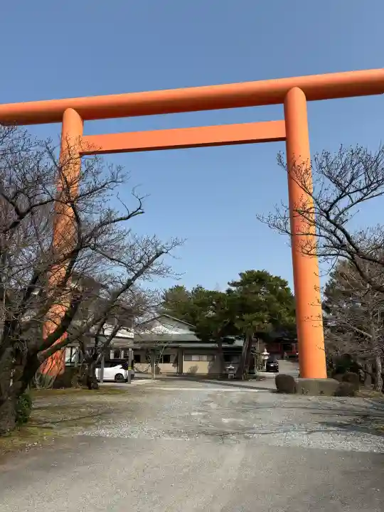 三宝荒神社の{uncategorized: "未分類", other: "その他", undefined: "問題あり", building: "その他建物", grave: "お墓", sacred_gate: "鳥居", guardian: "狛犬", statue: "像", buddha: "仏像", history: "歴史", nature: "自然", garden: "庭園", animal: "動物", pagoda: "塔", temizu: "手水舎", mountain_gate: "山門・神門", sanctuary: "本殿・本堂", subordinate: "末社・摂社", art: "芸術", scenery: "景色", jizo: "地蔵", ema: "絵馬", goshuin: "御朱印", omikuji: "おみくじ", items: "授与品その他", amulet: "お守り", goshuincho: "御朱印帳", eats: "食事", festival: "お祭り", votive_dance: "神楽", shichigosan: "七五三参", wedding: "結婚式", experience: "体験その他", initially: "初詣", around: "周辺", anti_infection: "感染症対策"}