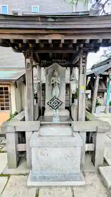 猫実庚申塔の本殿・本堂