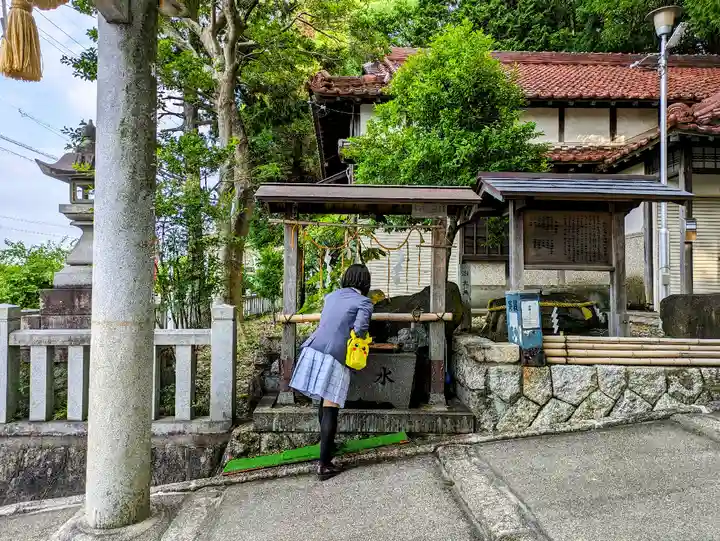 石作神社の手水舎