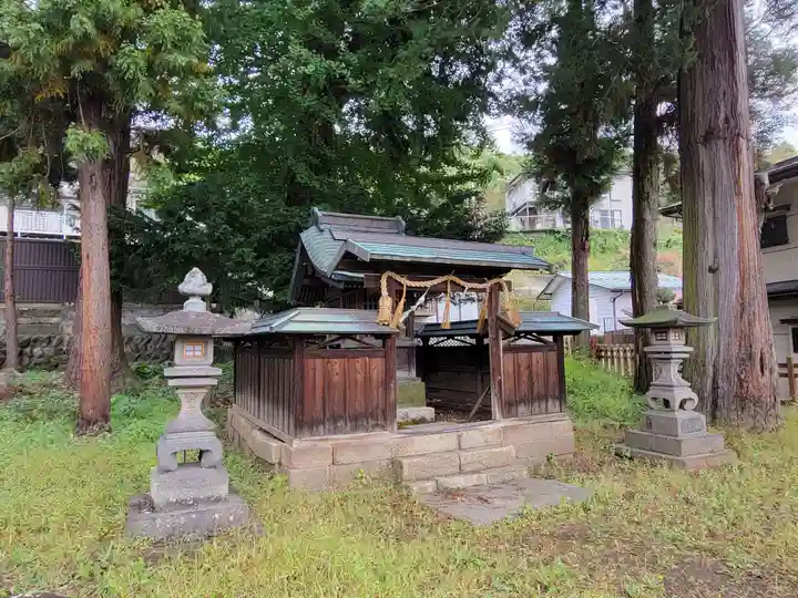 御作田社の本殿・本堂