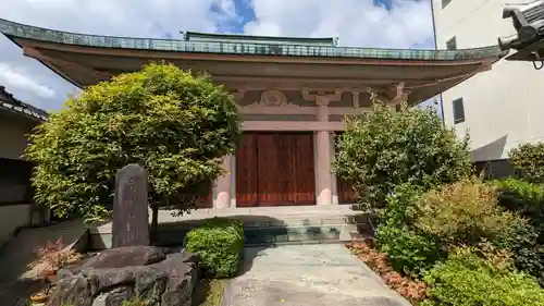 法華寺の本殿・本堂