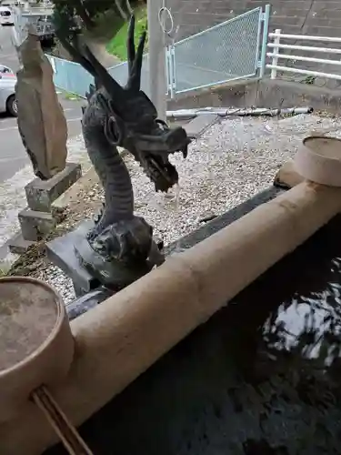春日神社の手水舎