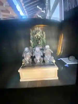 粟嶋堂宗徳寺の像