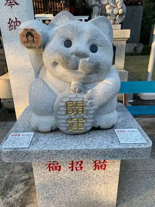 新倉氷川八幡神社の狛犬