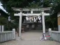 三ツ石神社の鳥居