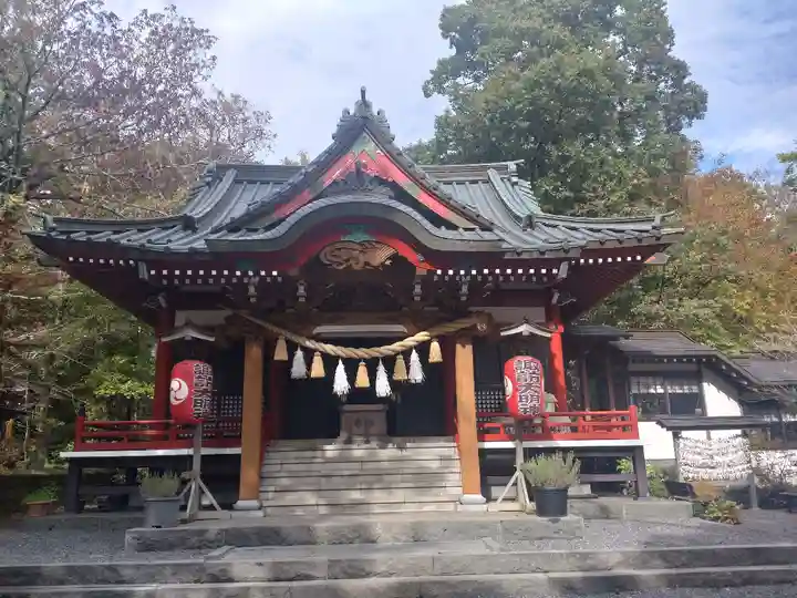 新屋山神社(山梨県)