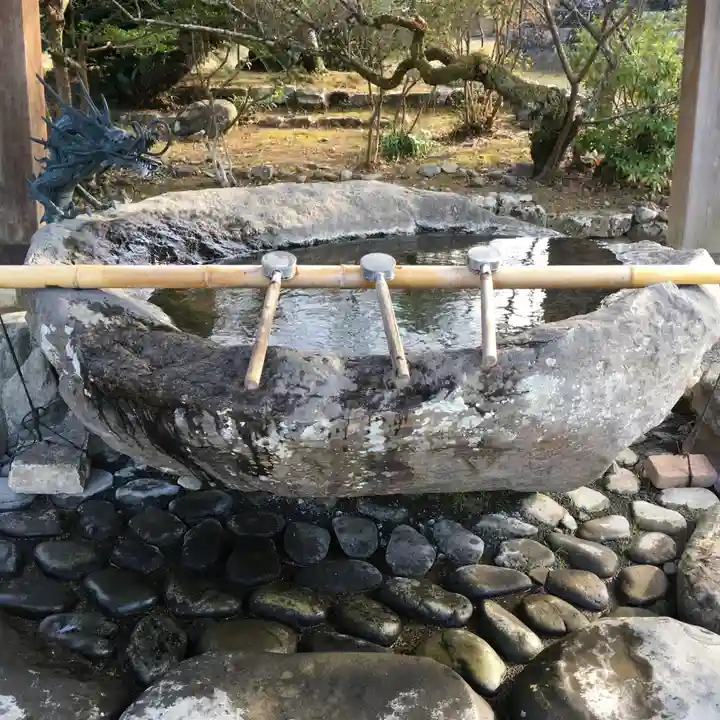 大村神社の手水舎