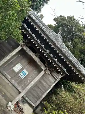 日運寺の{uncategorized: "未分類", other: "その他", undefined: "問題あり", building: "その他建物", grave: "お墓", sacred_gate: "鳥居", guardian: "狛犬", statue: "像", buddha: "仏像", history: "歴史", nature: "自然", garden: "庭園", animal: "動物", pagoda: "塔", temizu: "手水舎", mountain_gate: "山門・神門", sanctuary: "本殿・本堂", subordinate: "末社・摂社", art: "芸術", scenery: "景色", jizo: "地蔵", ema: "絵馬", goshuin: "御朱印", omikuji: "おみくじ", items: "授与品その他", amulet: "お守り", goshuincho: "御朱印帳", eats: "食事", festival: "お祭り", votive_dance: "神楽", shichigosan: "七五三参", wedding: "結婚式", experience: "体験その他", initially: "初詣", around: "周辺", anti_infection: "感染症対策"}