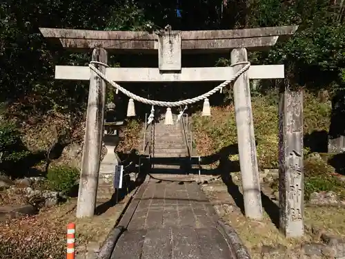 八幡神社の鳥居