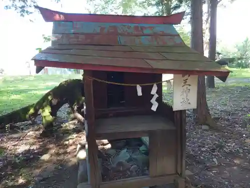 大井俣窪八幡神社の末社