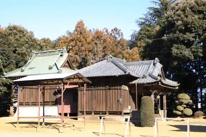 伏木香取神社の{uncategorized: "未分類", other: "その他", undefined: "問題あり", building: "その他建物", grave: "お墓", sacred_gate: "鳥居", guardian: "狛犬", statue: "像", buddha: "仏像", history: "歴史", nature: "自然", garden: "庭園", animal: "動物", pagoda: "塔", temizu: "手水舎", mountain_gate: "山門・神門", sanctuary: "本殿・本堂", subordinate: "末社・摂社", art: "芸術", scenery: "景色", jizo: "地蔵", ema: "絵馬", goshuin: "御朱印", omikuji: "おみくじ", items: "授与品その他", amulet: "お守り", goshuincho: "御朱印帳", eats: "食事", festival: "お祭り", votive_dance: "神楽", shichigosan: "七五三参", wedding: "結婚式", experience: "体験その他", initially: "初詣", around: "周辺", anti_infection: "感染症対策"}