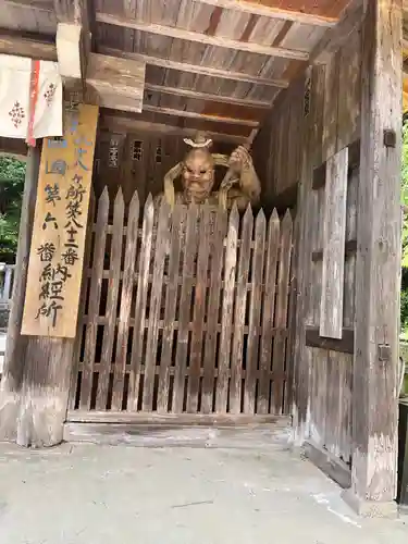 大龍寺の像