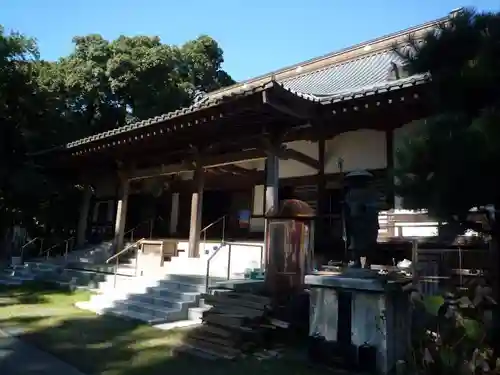 万蔵院の本殿・本堂