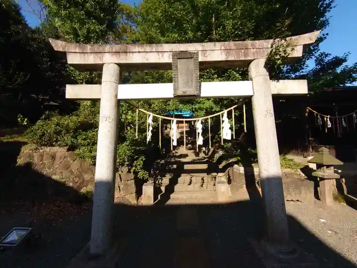 八雲神社(緑町)の鳥居