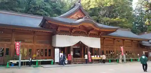 穂高神社本宮の本殿・本堂