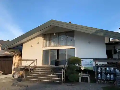 西方寺の本殿・本堂