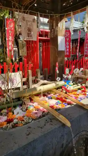 下谷神社の{uncategorized: "未分類", other: "その他", undefined: "問題あり", building: "その他建物", grave: "お墓", sacred_gate: "鳥居", guardian: "狛犬", statue: "像", buddha: "仏像", history: "歴史", nature: "自然", garden: "庭園", animal: "動物", pagoda: "塔", temizu: "手水舎", mountain_gate: "山門・神門", sanctuary: "本殿・本堂", subordinate: "末社・摂社", art: "芸術", scenery: "景色", jizo: "地蔵", ema: "絵馬", goshuin: "御朱印", omikuji: "おみくじ", items: "授与品その他", amulet: "お守り", goshuincho: "御朱印帳", eats: "食事", festival: "お祭り", votive_dance: "神楽", shichigosan: "七五三参", wedding: "結婚式", experience: "体験その他", initially: "初詣", around: "周辺", anti_infection: "感染症対策"}
