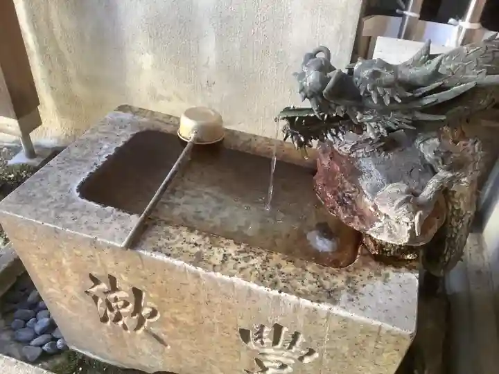 高光龍神社の手水舎