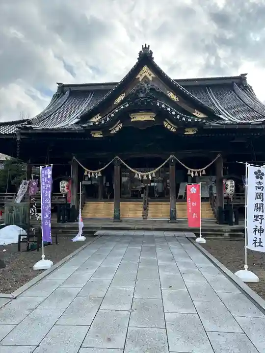 高岡関野神社の本殿・本堂