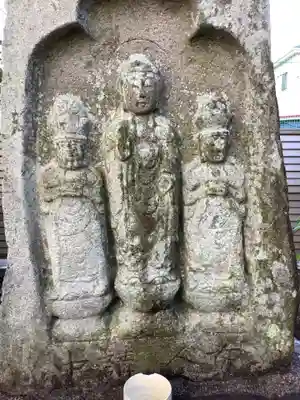 大師堂(塔野地)の仏像