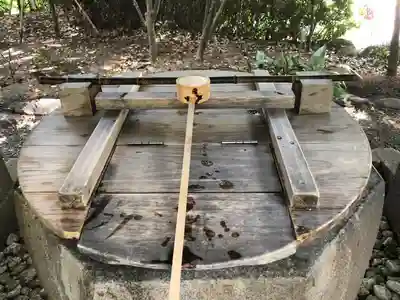 國學院大學神殿の手水舎