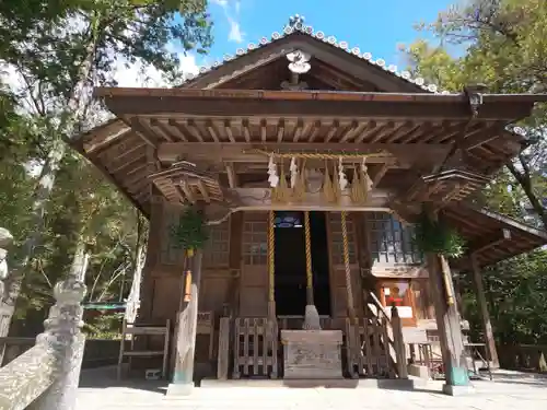 飯盛神社の本殿