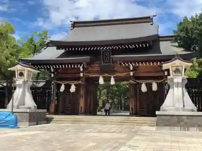 湊川神社の山門・神門