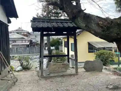 泊瀬部神社の{uncategorized: "未分類", other: "その他", undefined: "問題あり", building: "その他建物", grave: "お墓", sacred_gate: "鳥居", guardian: "狛犬", statue: "像", buddha: "仏像", history: "歴史", nature: "自然", garden: "庭園", animal: "動物", pagoda: "塔", temizu: "手水舎", mountain_gate: "山門・神門", sanctuary: "本殿・本堂", subordinate: "末社・摂社", art: "芸術", scenery: "景色", jizo: "地蔵", ema: "絵馬", goshuin: "御朱印", omikuji: "おみくじ", items: "授与品その他", amulet: "お守り", goshuincho: "御朱印帳", eats: "食事", festival: "お祭り", votive_dance: "神楽", shichigosan: "七五三参", wedding: "結婚式", experience: "体験その他", initially: "初詣", around: "周辺", anti_infection: "感染症対策"}