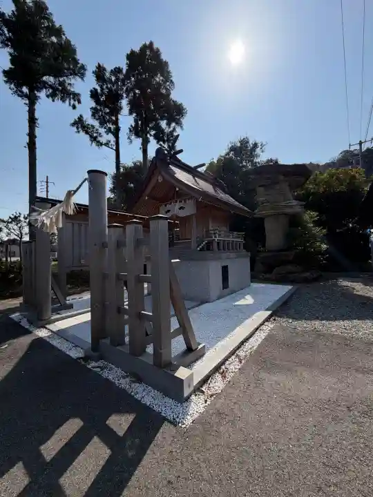 田中神社の{uncategorized: "未分類", other: "その他", undefined: "問題あり", building: "その他建物", grave: "お墓", sacred_gate: "鳥居", guardian: "狛犬", statue: "像", buddha: "仏像", history: "歴史", nature: "自然", garden: "庭園", animal: "動物", pagoda: "塔", temizu: "手水舎", mountain_gate: "山門・神門", sanctuary: "本殿・本堂", subordinate: "末社・摂社", art: "芸術", scenery: "景色", jizo: "地蔵", ema: "絵馬", goshuin: "御朱印", omikuji: "おみくじ", items: "授与品その他", amulet: "お守り", goshuincho: "御朱印帳", eats: "食事", festival: "お祭り", votive_dance: "神楽", shichigosan: "七五三参", wedding: "結婚式", experience: "体験その他", initially: "初詣", around: "周辺", anti_infection: "感染症対策"}