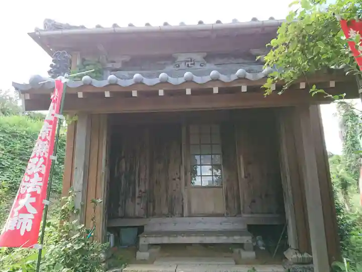 仏堂の本殿・本堂