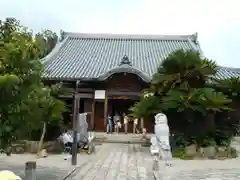 曹源寺の本殿