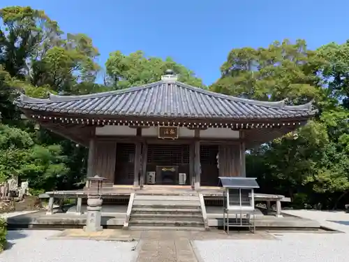 大日寺の本殿・本堂