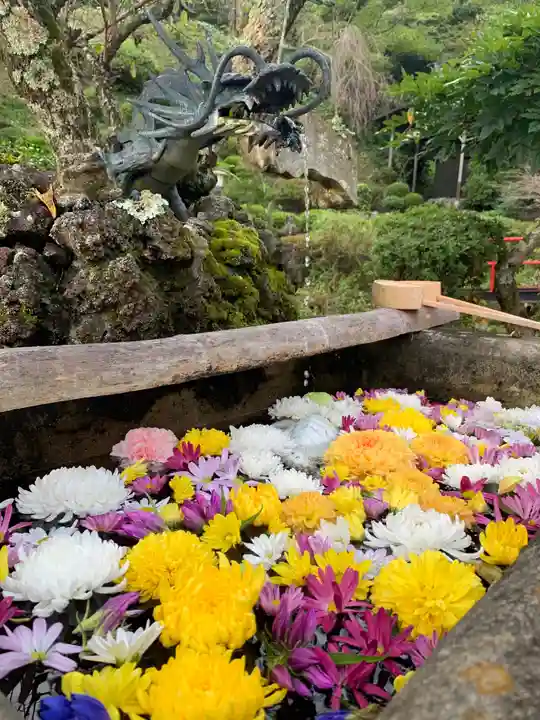 曹洞宗 永松山 龍泉寺の手水舎