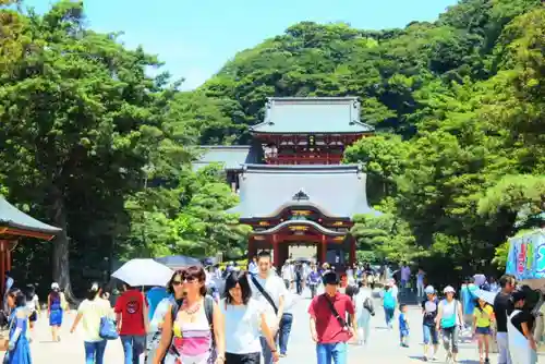 鶴岡八幡宮の山門