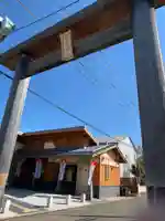 闘鶏神社の鳥居
