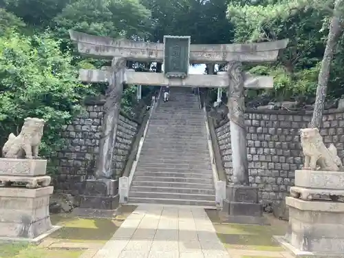 品川神社の鳥居