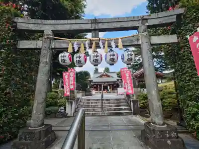 中野沼袋氷川神社の鳥居