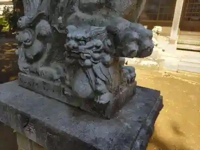 鳥見神社の狛犬