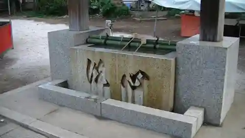 野毛六所神社の手水舎