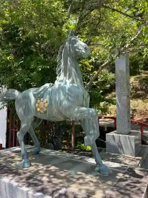相馬中村神社の{uncategorized: "未分類", other: "その他", undefined: "問題あり", building: "その他建物", grave: "お墓", sacred_gate: "鳥居", guardian: "狛犬", statue: "像", buddha: "仏像", history: "歴史", nature: "自然", garden: "庭園", animal: "動物", pagoda: "塔", temizu: "手水舎", mountain_gate: "山門・神門", sanctuary: "本殿・本堂", subordinate: "末社・摂社", art: "芸術", scenery: "景色", jizo: "地蔵", ema: "絵馬", goshuin: "御朱印", omikuji: "おみくじ", items: "授与品その他", amulet: "お守り", goshuincho: "御朱印帳", eats: "食事", festival: "お祭り", votive_dance: "神楽", shichigosan: "七五三参", wedding: "結婚式", experience: "体験その他", initially: "初詣", around: "周辺", anti_infection: "感染症対策"}