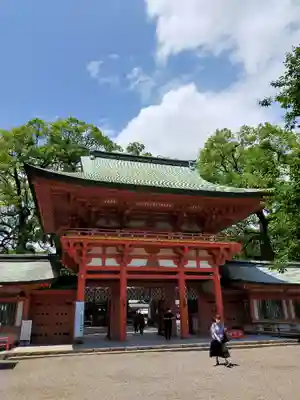 武蔵一宮氷川神社の山門・神門