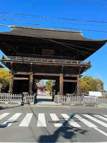 甚目寺の山門